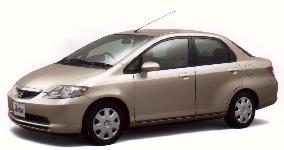 Honda to sell Fit Aria sedan made in Thailand